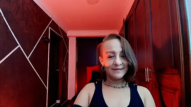 NatashaMason  online show from February 25, 2025, 11:41 am