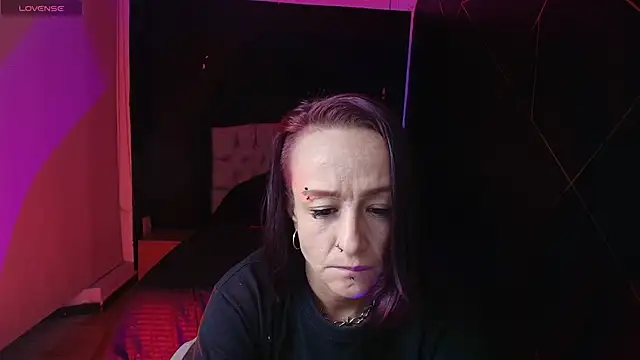 NatashaMason  online show from March 3, 2025, 11:33 am