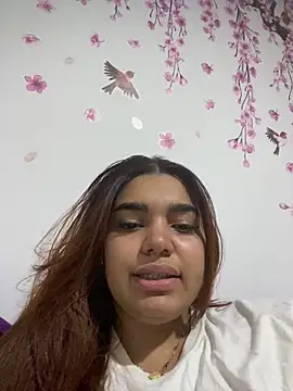 Anny arango  online show from September 19, 2025, 3:41 am