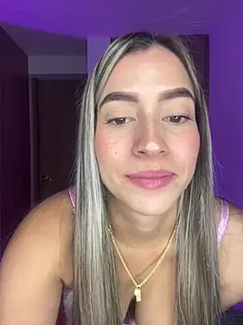 Issabela G1 online show from December 24, 2024, 4:55 am