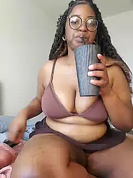 Snapshot of FKAGoddess chatting on February 22, 2025, 5:24 pm FKAGoddess online show from February 22, 2025, 5:24 pm