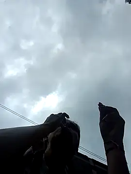 Nami sunny online show from October 5, 2025, 4:38 pm