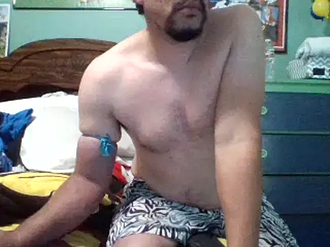 Snapshot of Curved4Pleasure chatting on October 8, 2025, 7:33 pm Curved4Pleasure online show from October 8, 2025, 7:33 pm