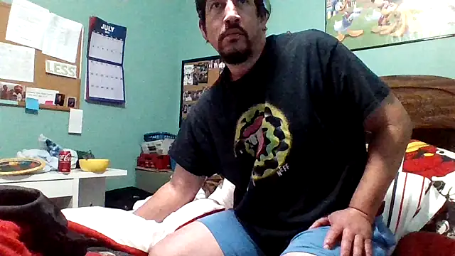 Snapshot of Curved4Pleasure chatting on October 28, 2025, 10:45 pm Curved4Pleasure online show from October 28, 2025, 10:45 pm