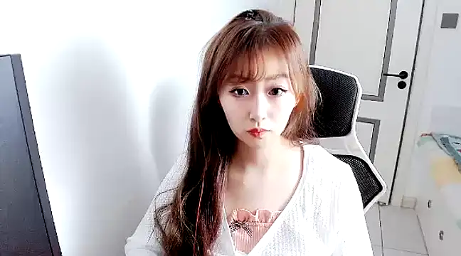 zhenzhen999 online show from December 27, 2024, 11:39 am