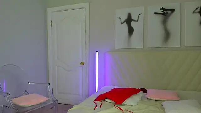 LikaKlint online show from January 9, 2025, 2:22 am