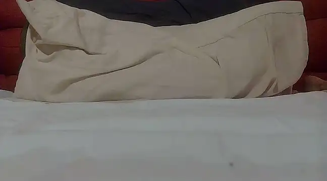 Ninalapiccolina online show from December 4, 2024, 6:06 pm