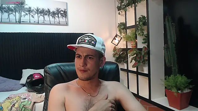 Snapshot of Cerokershelby chatting on November 28, 2025, 11:24 am Cerokershelby online show from November 28, 2025, 11:24 am