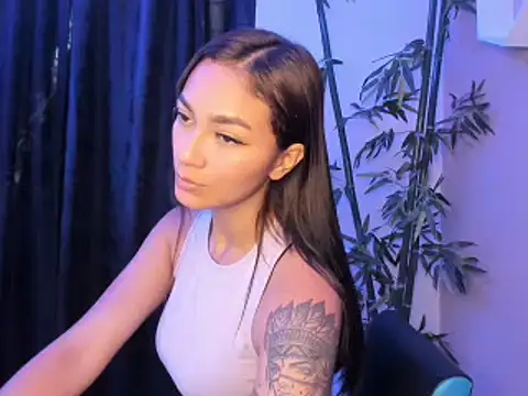 ASIAM BRUNET online show from April 16, 2026, 10:23 pm