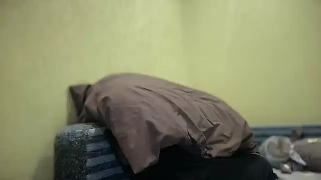 Snapshot of EvilDemon94 chatting on November 25, 2025, 5:18 am EvilDemon94 online show from November 25, 2025, 5:18 am