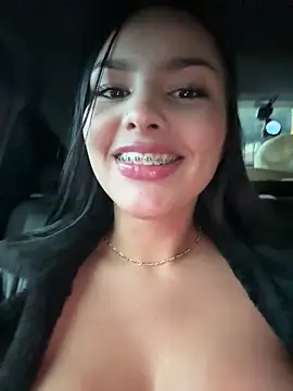 Maddy Rouse  online show from September 30, 2025, 9:53 pm