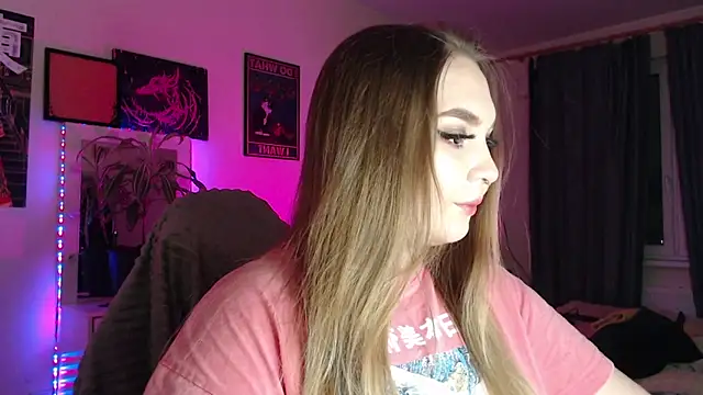 Greeenfriends6969 online show from November 12, 2025, 9:58 pm