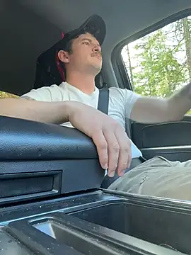 skittlez82 online show from November 1, 2025, 7:16 pm