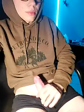 langelul12 online show from February 12, 2025, 7:02 pm