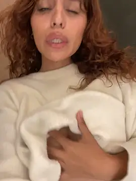 Katee Jones online show from December 19, 2025, 11:01 pm