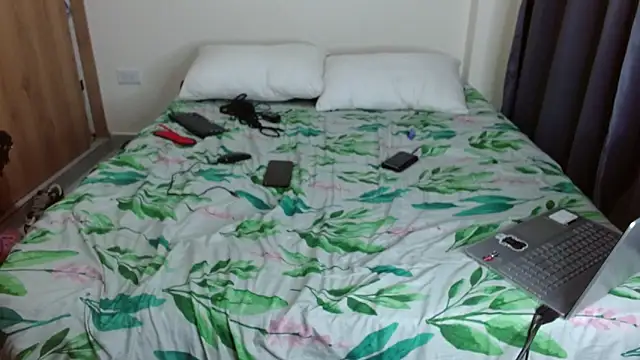 Snapshot of lianandnatasha chatting on February 5, 2025, 2:48 pm lianandnatasha online show from February 5, 2025, 2:48 pm