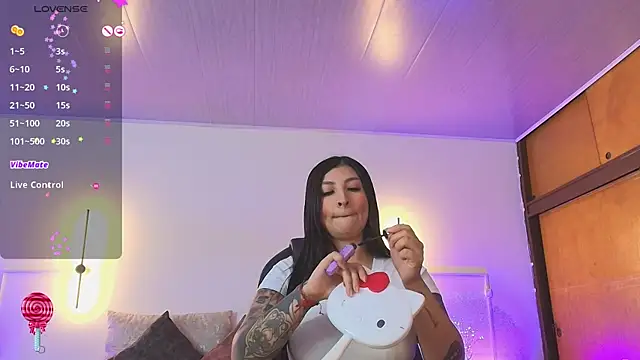  gaby2 online show from May 11, 2026, 11:49 am