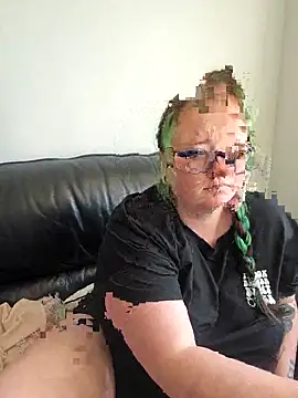 Bunny Cummings online show from September 12, 2025, 11:32 am