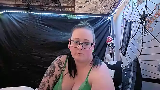 Bunny Cummings online show from January 11, 2026, 11:54 pm