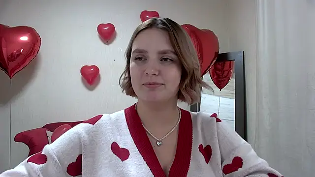 Snapshot of DianeMills chatting on February 12, 2025, 4:44 am DianeMills online show from February 12, 2025, 4:44 am