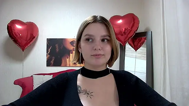 Snapshot of DianeMills chatting on February 19, 2025, 1:51 am DianeMills online show from February 19, 2025, 1:51 am