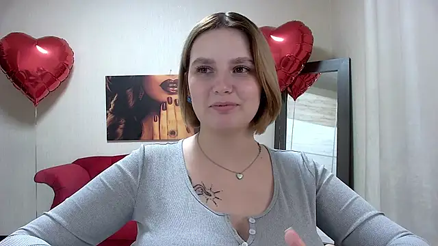 Snapshot of DianeMills chatting on February 22, 2025, 2:52 pm DianeMills online show from February 22, 2025, 2:52 pm