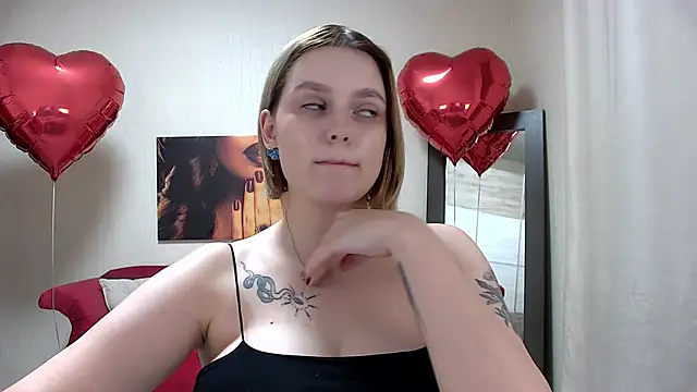 Snapshot of DianeMills chatting on February 23, 2025, 9:37 pm DianeMills online show from February 23, 2025, 9:37 pm