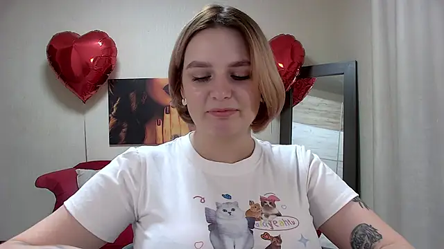 Snapshot of DianeMills chatting on February 25, 2025, 7:58 pm DianeMills online show from February 25, 2025, 7:58 pm