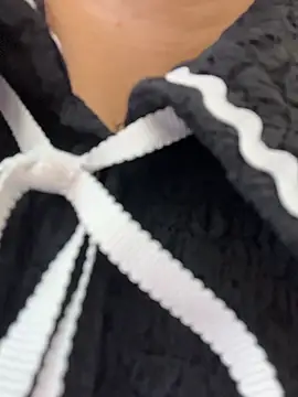 Holly Play online show from October 12, 2025, 10:36 am