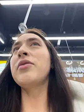 Holly Play online show from February 11, 2026, 12:10 pm