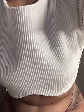 Iris lee online show from March 12, 2025, 8:10 pm