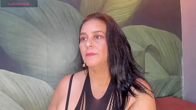 Snapshot of Sharllot_bbw chatting on March 20, 2025, 2:53 pm Sharllot bbw online show from March 20, 2025, 2:53 pm