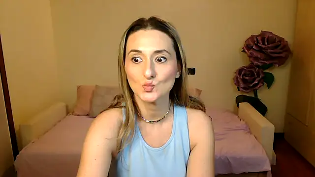 alexabecks online show from December 10, 2024, 6:38 pm