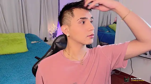 Chris Maddox online show from December 1, 2025, 10:48 pm