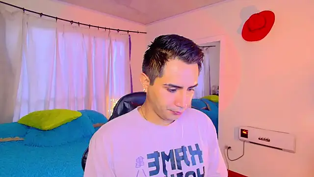 Chris Maddox online show from December 18, 2025, 11:16 am