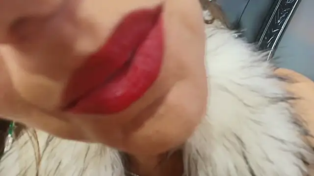 MelaniaKnauss online show from February 28, 2025, 8:07 pm