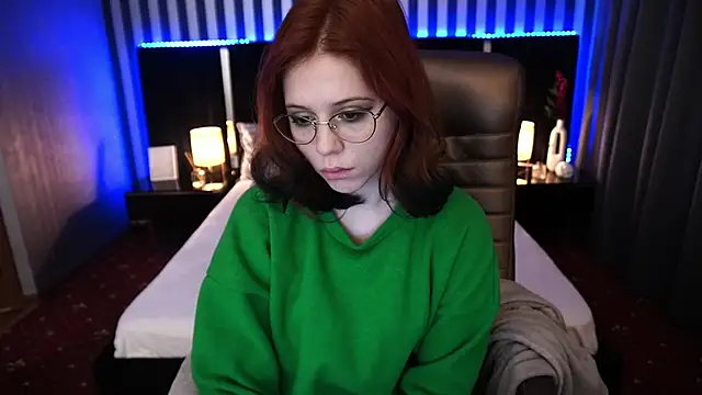 Sasha Exclusive online show from February 25, 2025, 7:42 am