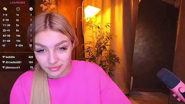 Ella Milla online show from January 13, 2025, 5:33 am