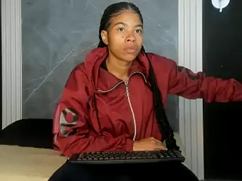 YummyDuooo online show from December 24, 2024, 11:49 am