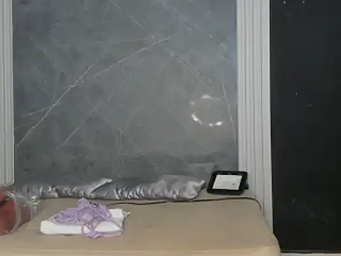 YummyDuooo online show from February 7, 2025, 12:06 pm