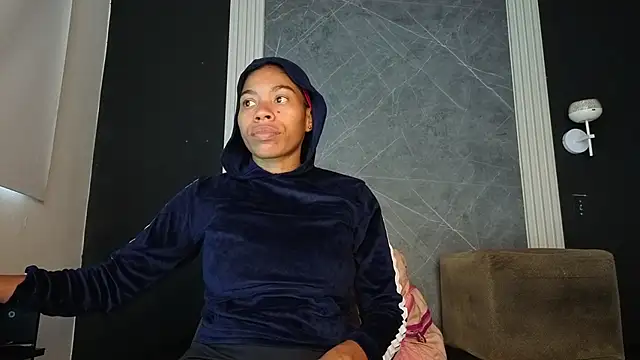 YummyDuooo online show from September 30, 2025, 12:10 pm