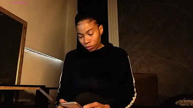 YummyDuooo online show from November 29, 2025, 11:57 am