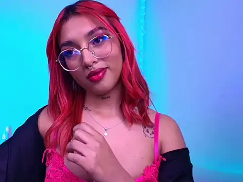 sofia blossom online show from February 1, 2025, 4:24 am