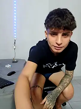 Snapshot of mikecoper_23 chatting on October 18, 2025, 3:20 am mikecoper 23 online show from October 18, 2025, 3:20 am