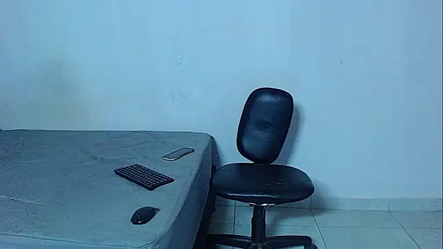 Snapshot of mikecoper_23 chatting on March 28, 2026, 2:11 am mikecoper 23 online show from March 28, 2026, 2:11 am