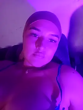 Celeste camila18 online show from April 26, 2026, 11:46 pm