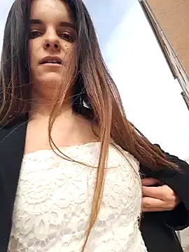 RaonXO online show from January 25, 2025, 12:26 pm