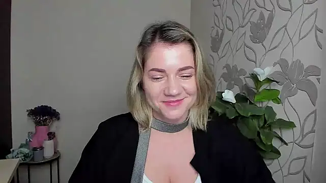 MariaSttone online show from October 26, 2025, 10:36 pm