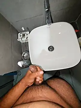 rahulGJ03 online show from February 28, 2025, 5:04 pm