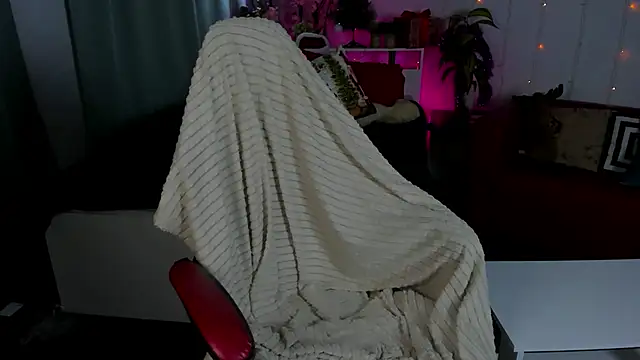 Makima lee online show from January 6, 2025, 5:38 pm